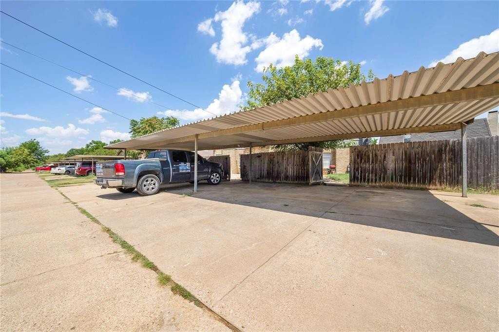 2744 Saint George Pl - Photo 2 of 2