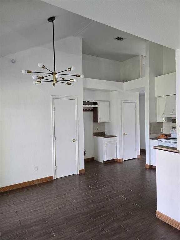 3305 Bucknell Dr - Photo 6 of 12