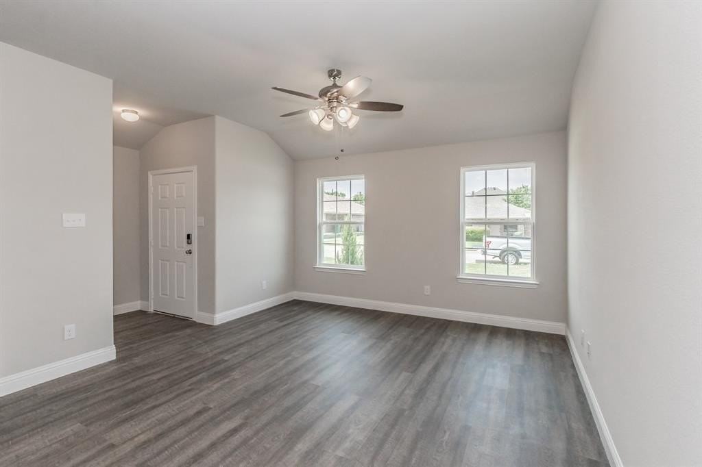 4610 Sausalito Dr - Photo 5 of 17