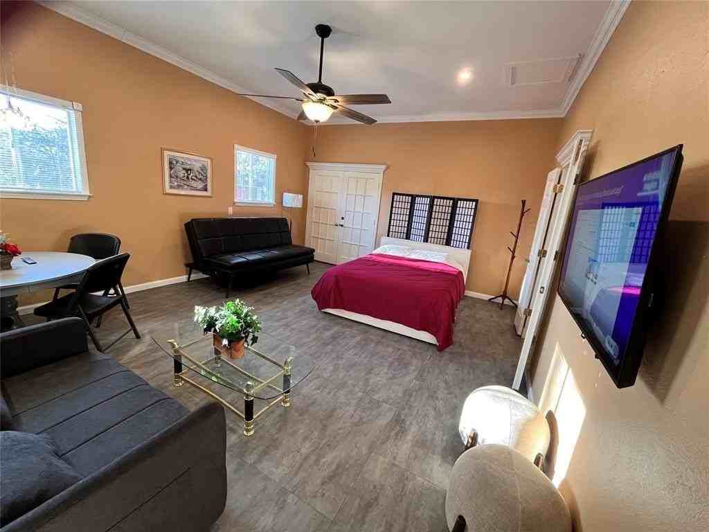 10480 Parkview - Photo 5 of 9