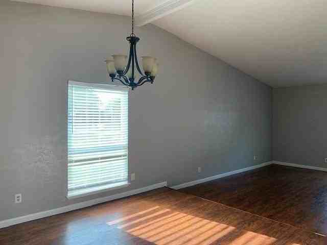 5100 Shannon Dr - Photo 3 of 12