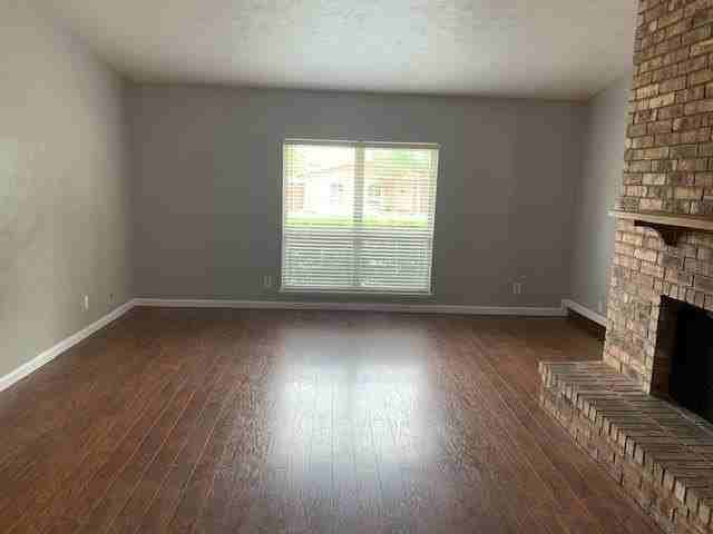 5100 Shannon Dr - Photo 4 of 12