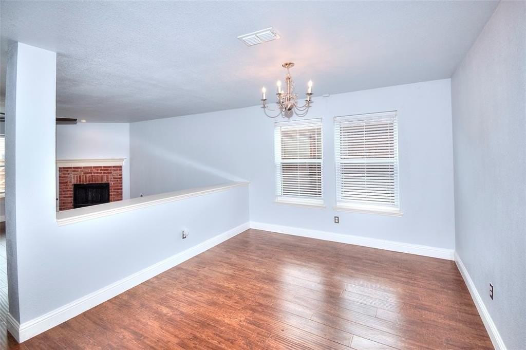 3913 Plymouth Dr - Photo 6 of 36