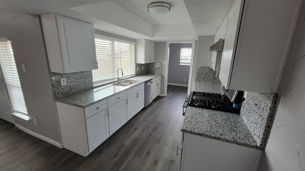 5144 Reed Dr - Photo 3 of 21