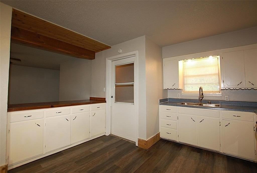 407 S Bois D Arc St - Photo 7 of 19
