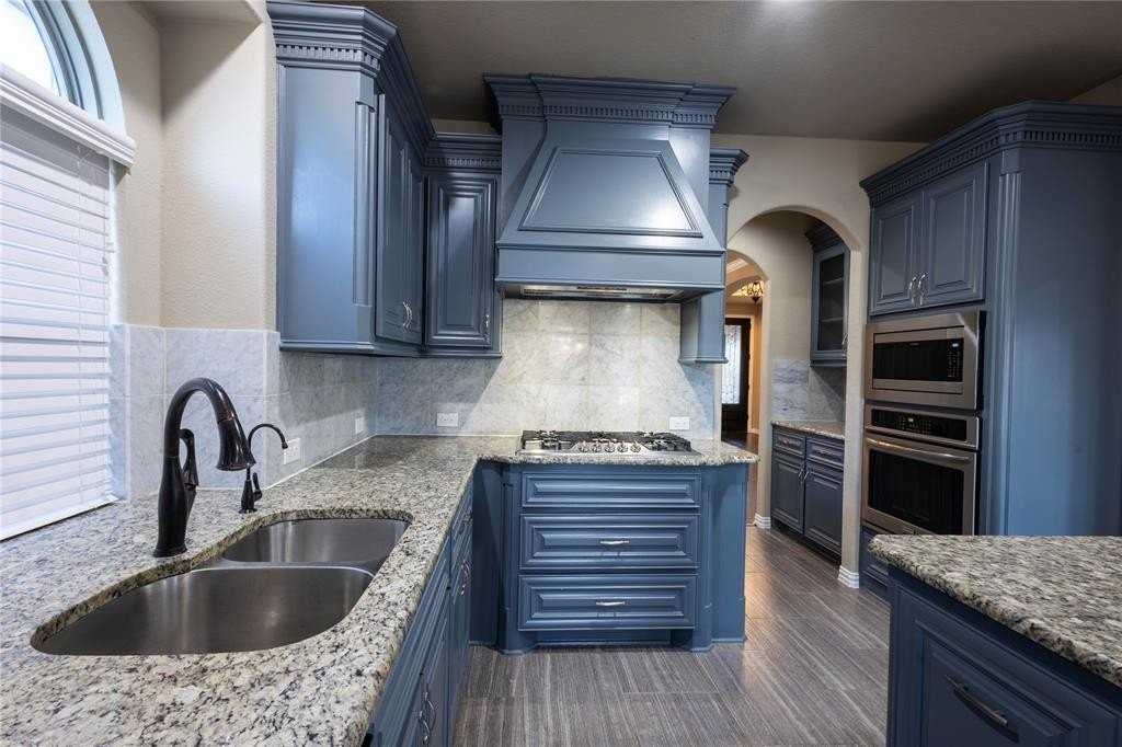 12338 Belmeade Dr - Photo 6 of 38