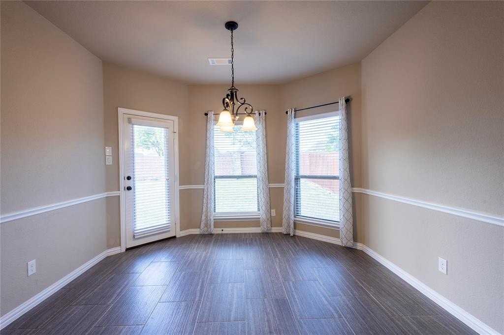 12338 Belmeade Dr - Photo 7 of 38