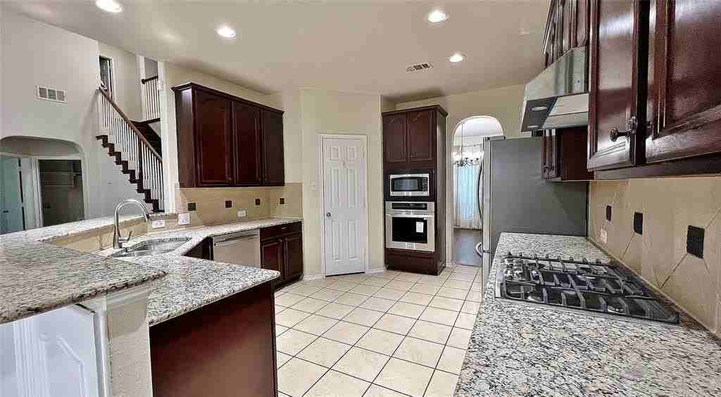 10213 Crawford Farms Dr - Photo 7 of 31