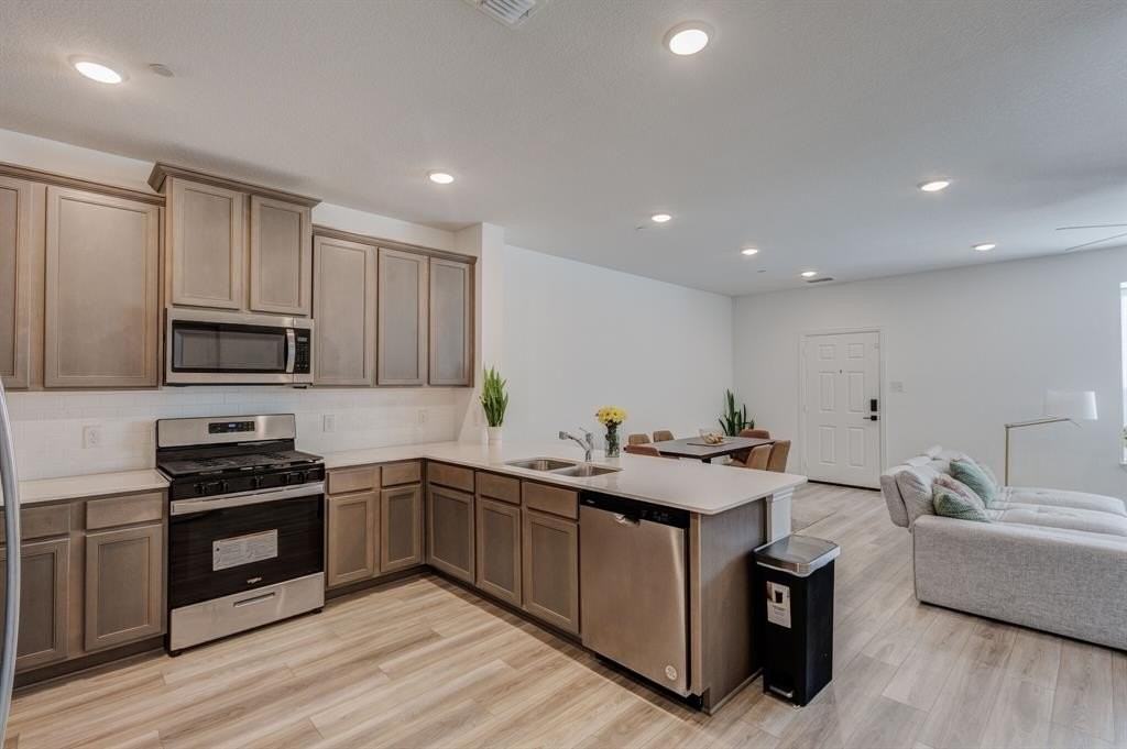 3720 Star Mesa St #13 - Photo 6 of 23