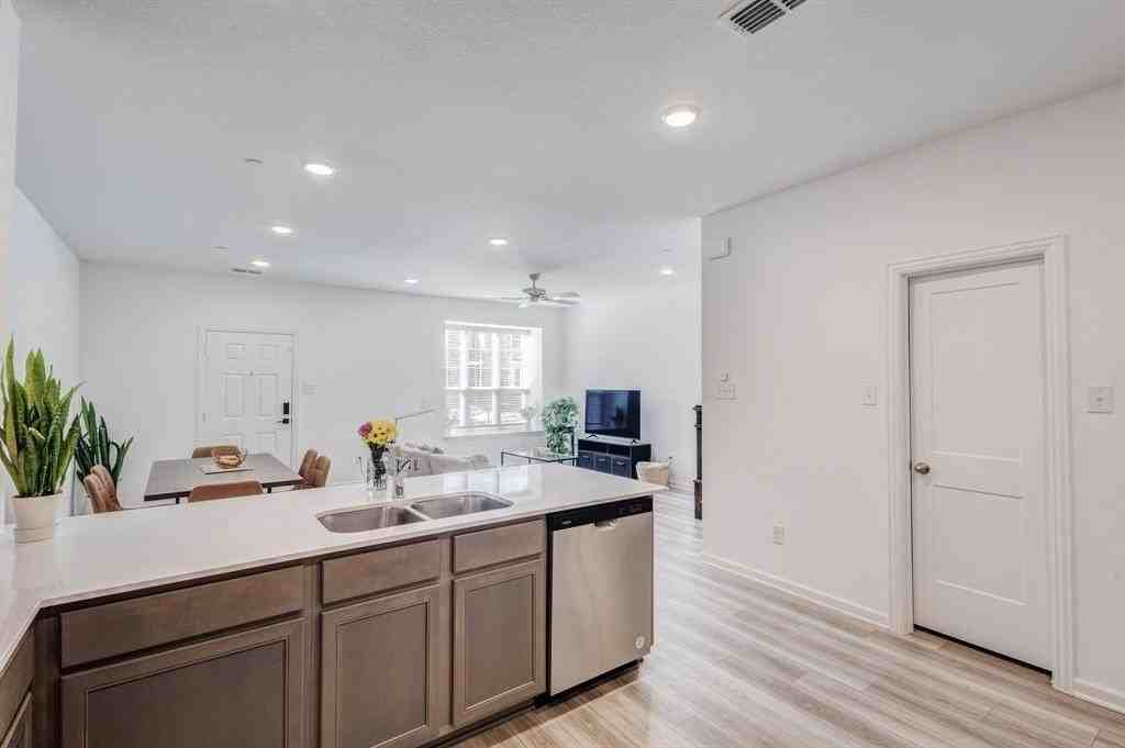 3720 Star Mesa St #13 - Photo 7 of 23