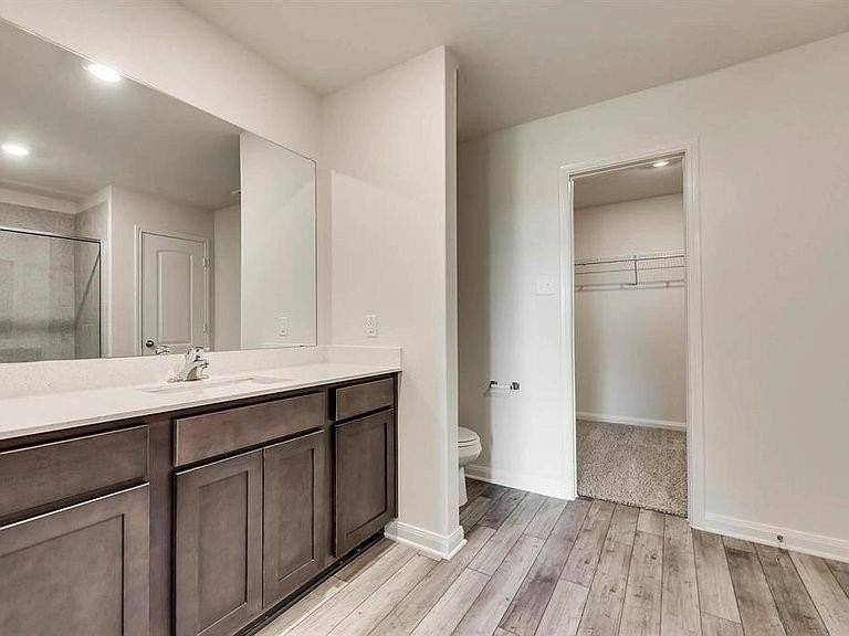 3133 Angus Dr - Photo 7 of 11