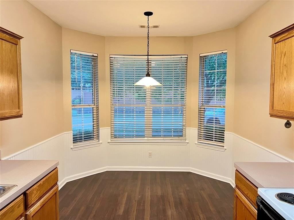 2817 San Felipe Dr - Photo 3 of 10