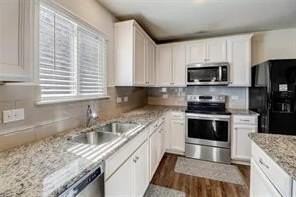 1325 Vernon Dr - Photo 5 of 21