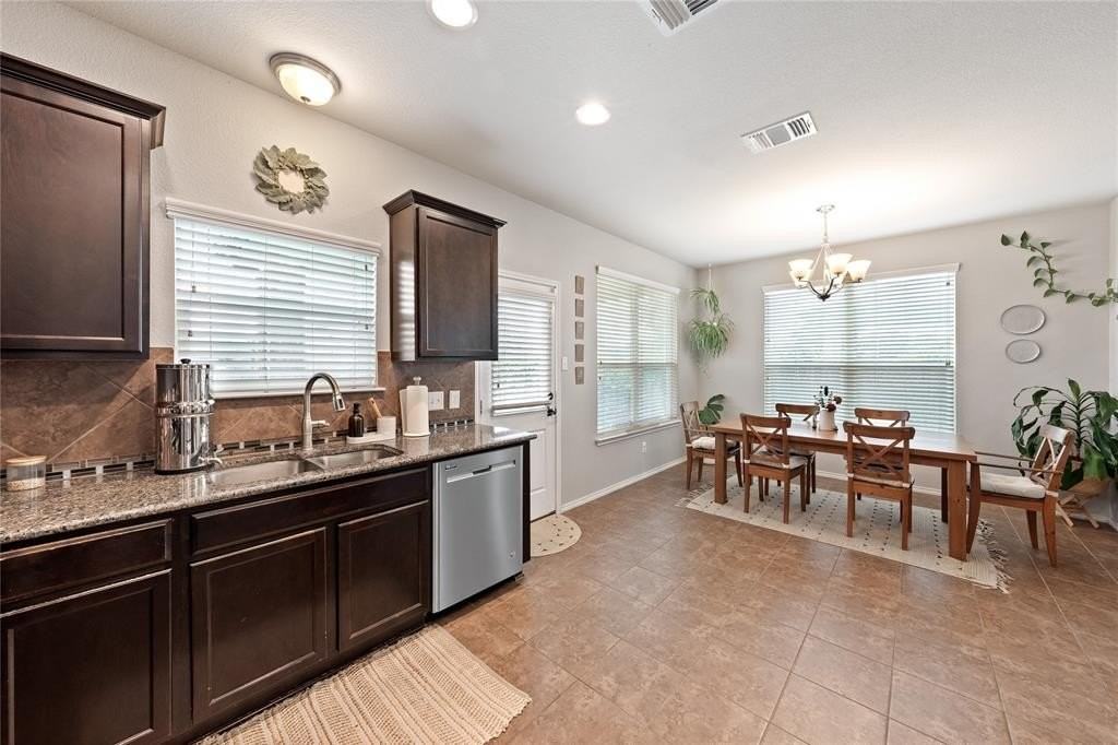 5516 Pinery Dr - Photo 7 of 30