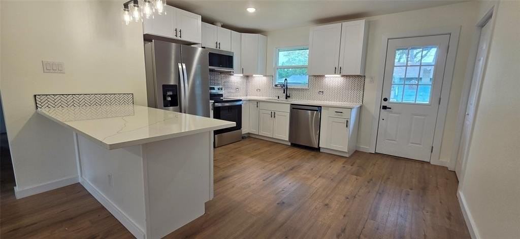 2814 Housley Dr - Photo 2 of 11