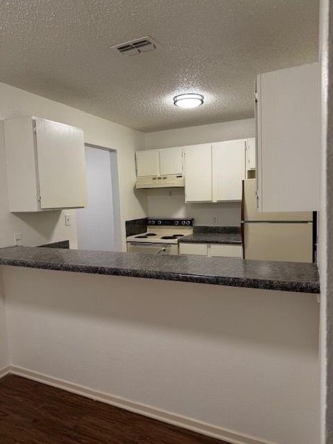 222 N Center St #202 - Photo 6 of 8