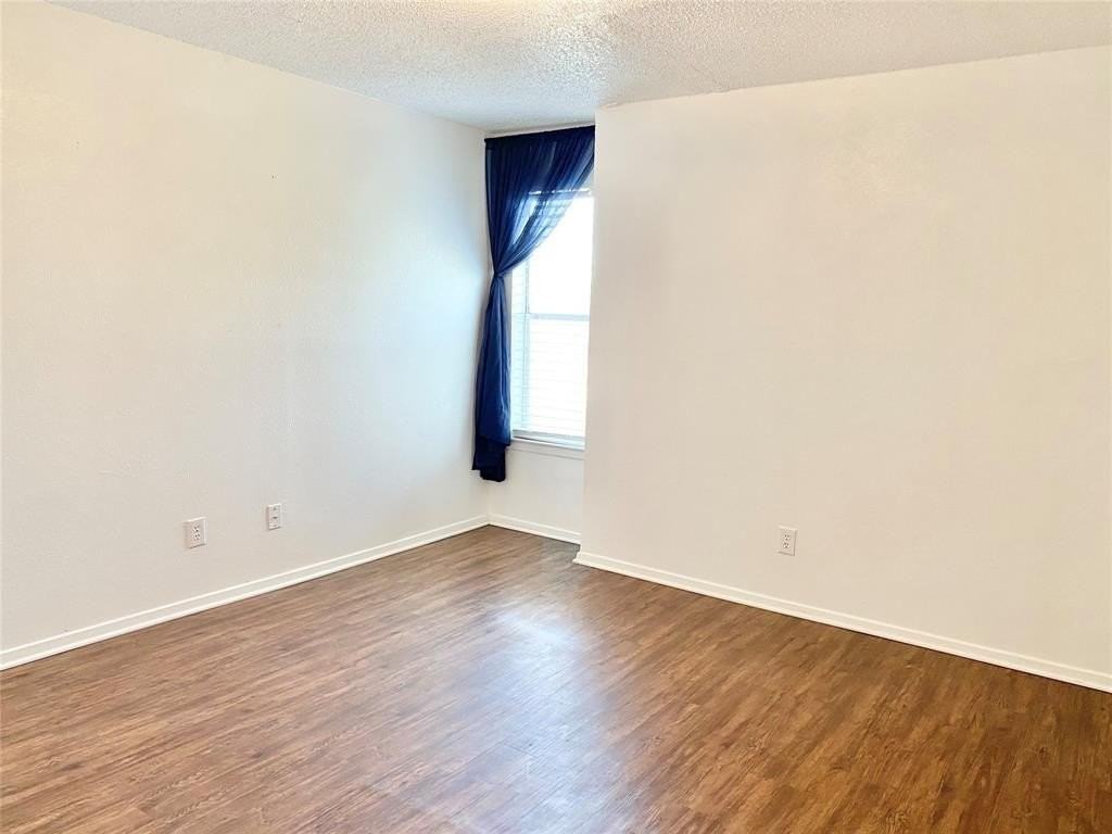 222 N Center St #202 - Photo 7 of 8