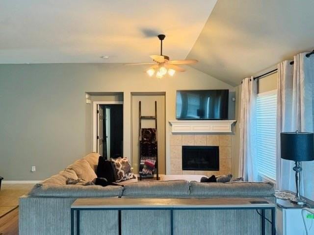 2409 Monroe Dr - Photo 4 of 11