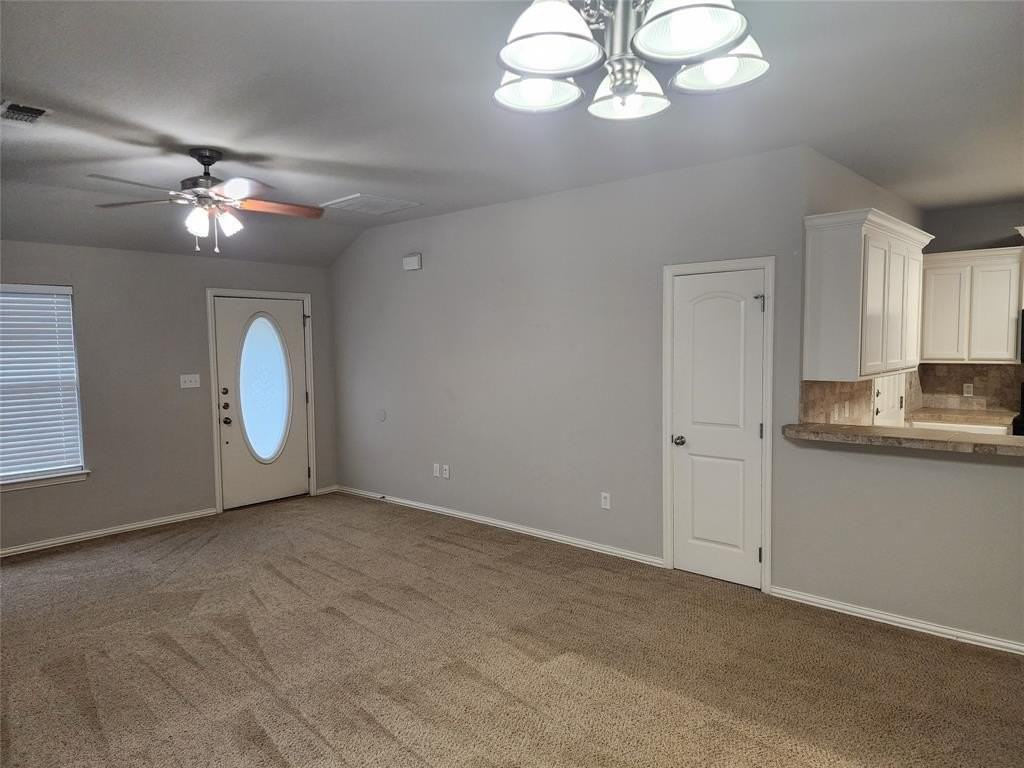 151 Meadows Dr N - Photo 2 of 8