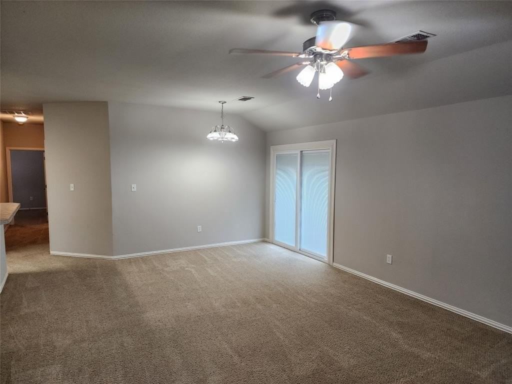 151 Meadows Dr N - Photo 3 of 8