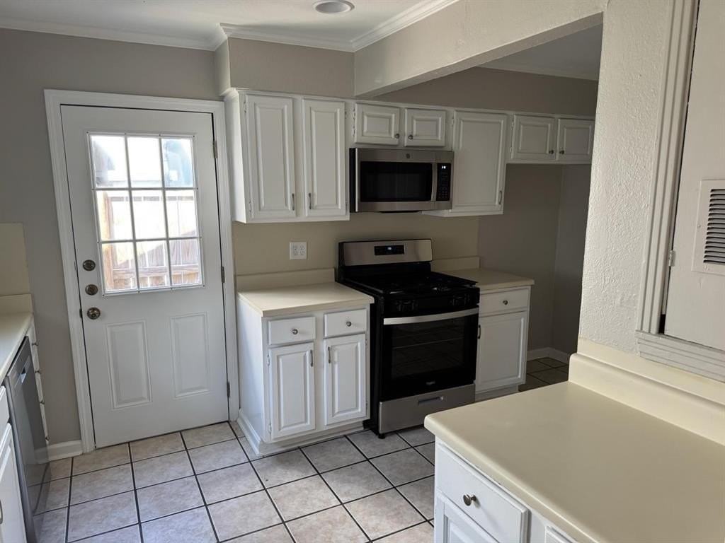 8427 Ridgelea St - Photo 7 of 17