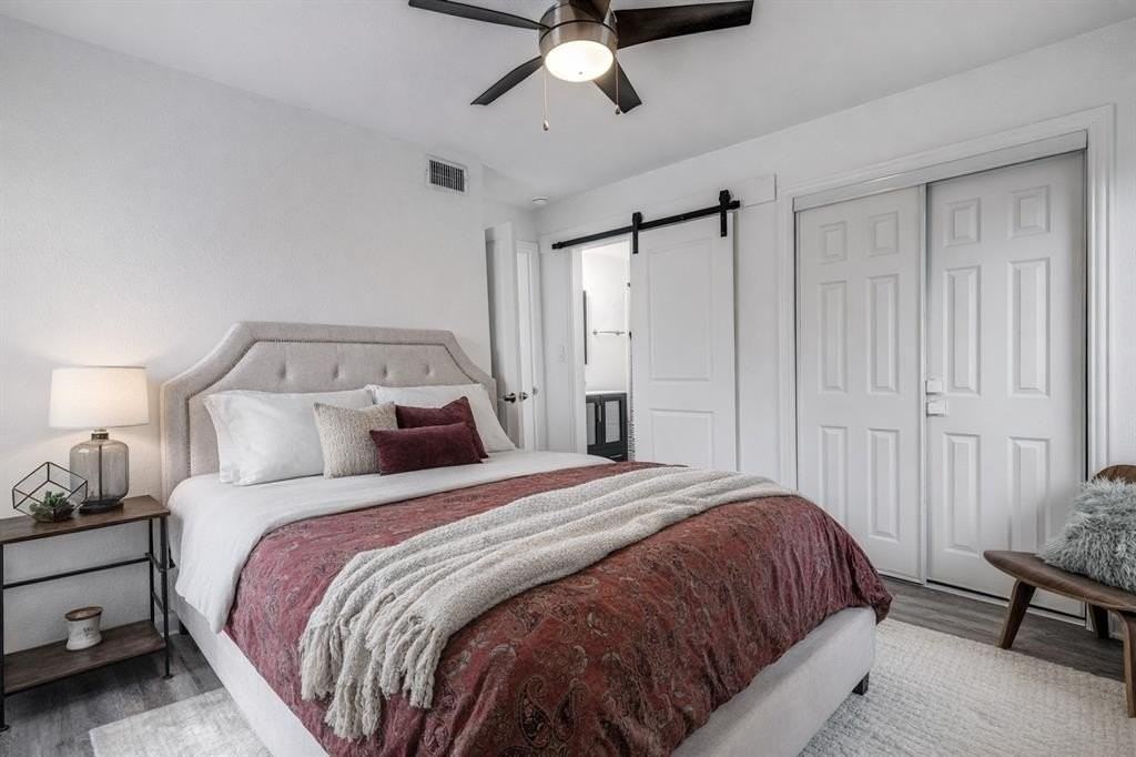 2427 Tolosa Dr - Photo 6 of 12