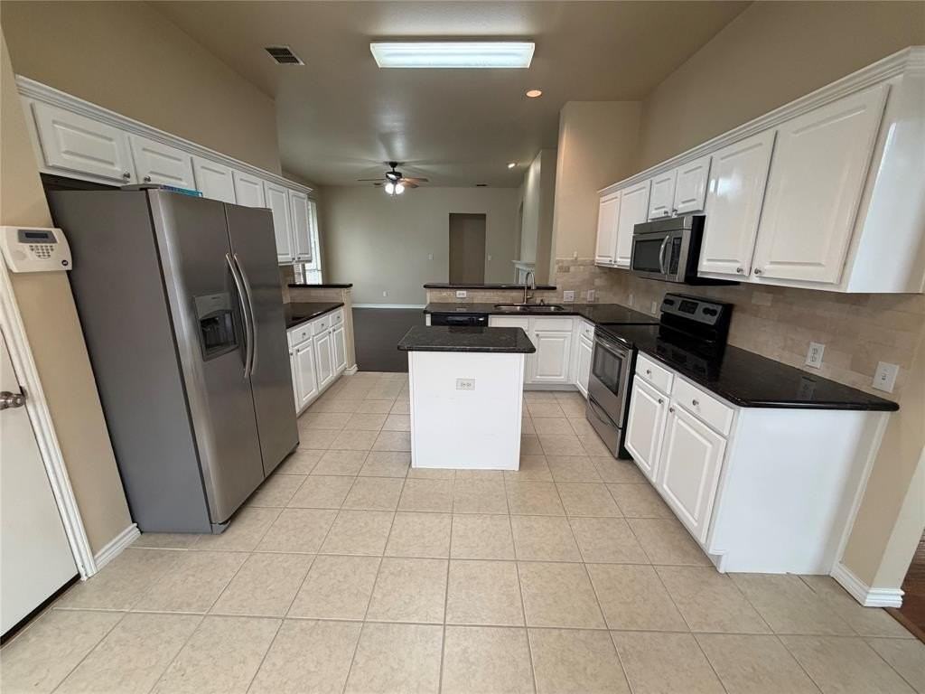 11817 Woodland Way - Photo 2 of 19