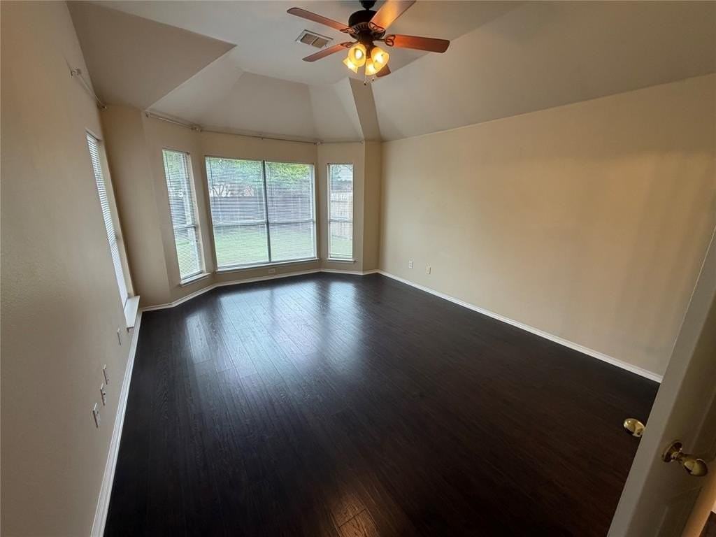 11817 Woodland Way - Photo 6 of 19