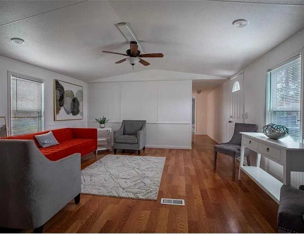 9874 Lake Shore Dr - Photo 3 of 16