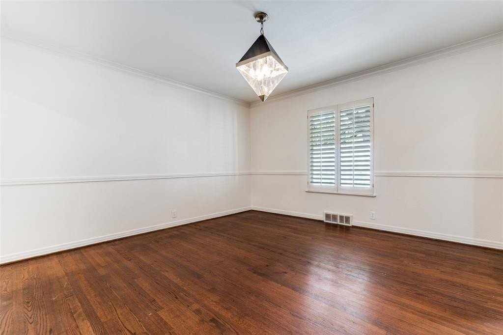 6034 Prestonshire Ln - Photo 7 of 22