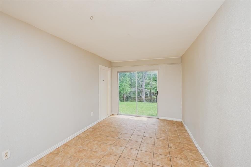 5175 Cardiff St - Photo 7 of 16