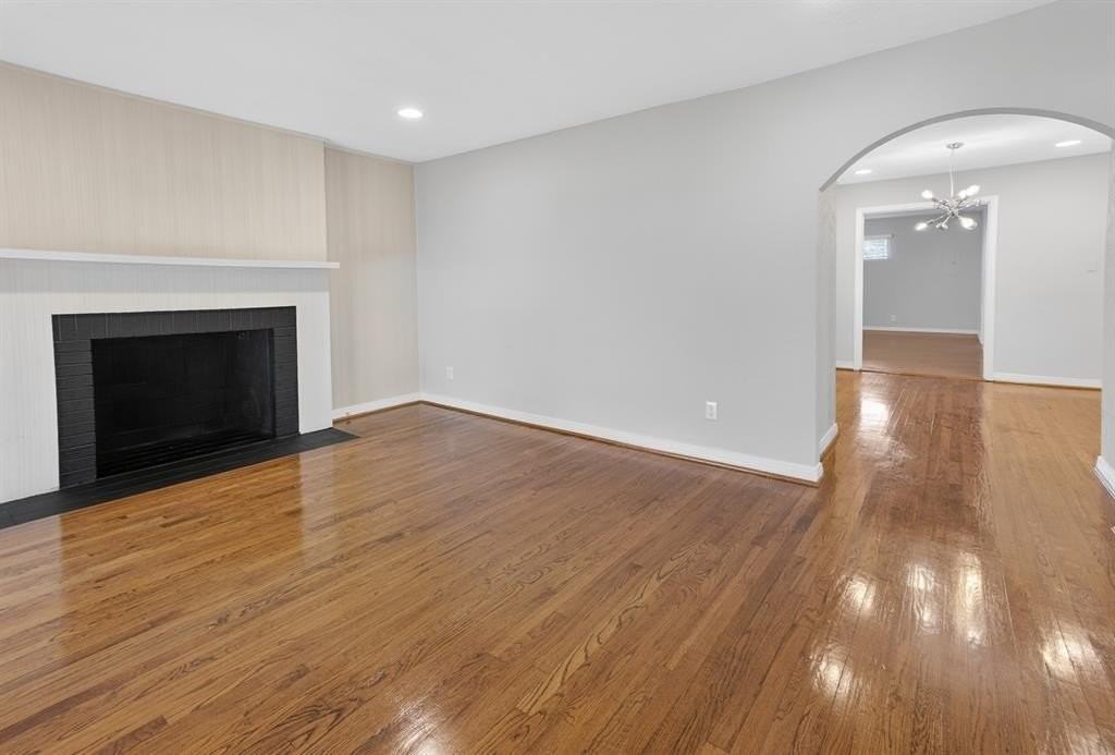 3021 Ryan Place Dr - Photo 4 of 32