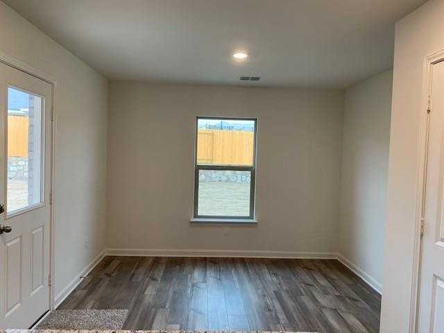 3023 Villegas Way - Photo 5 of 34