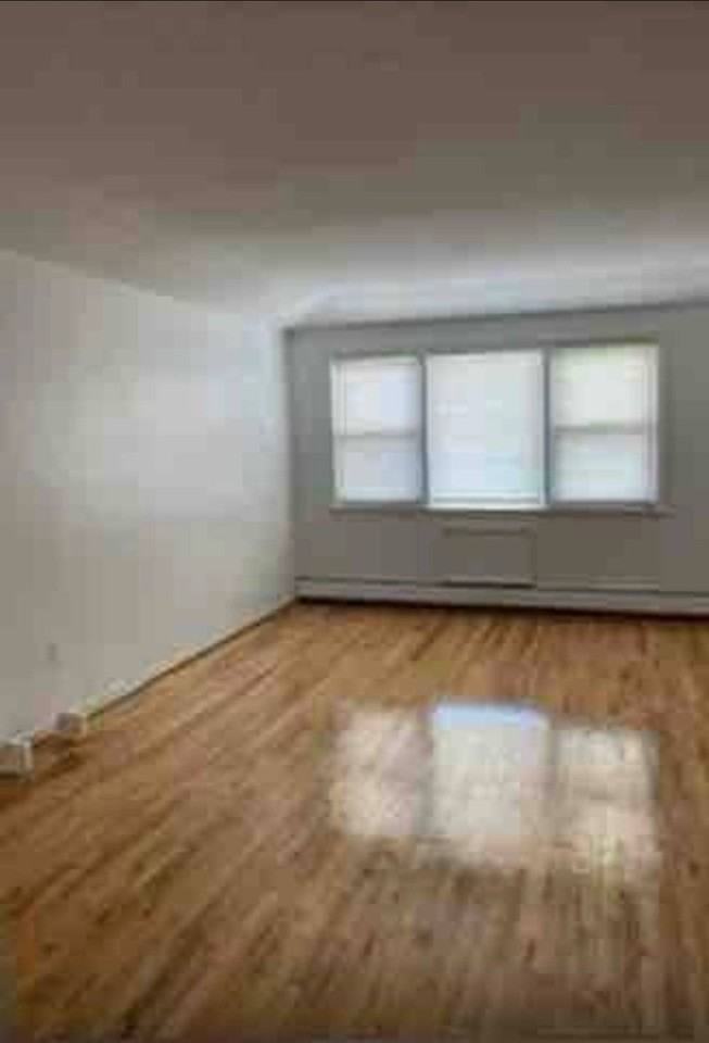 6118 170th St #3rdFL - Photo 4 of 7