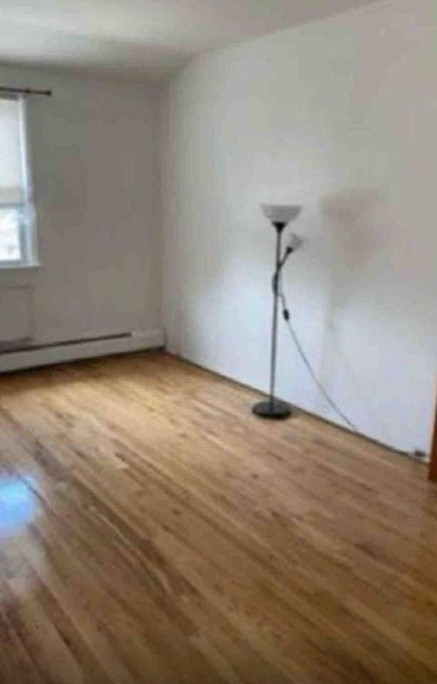 6118 170th St #3rdFL - Photo 5 of 7