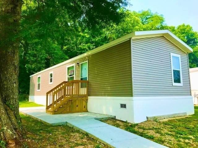 121 Fernald Dr - Photo 2 of 21