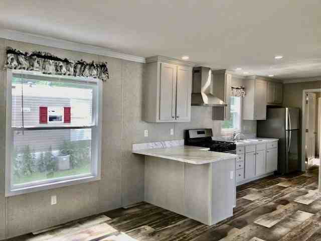 121 Fernald Dr - Photo 3 of 21