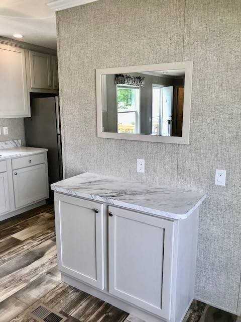 121 Fernald Dr - Photo 7 of 21