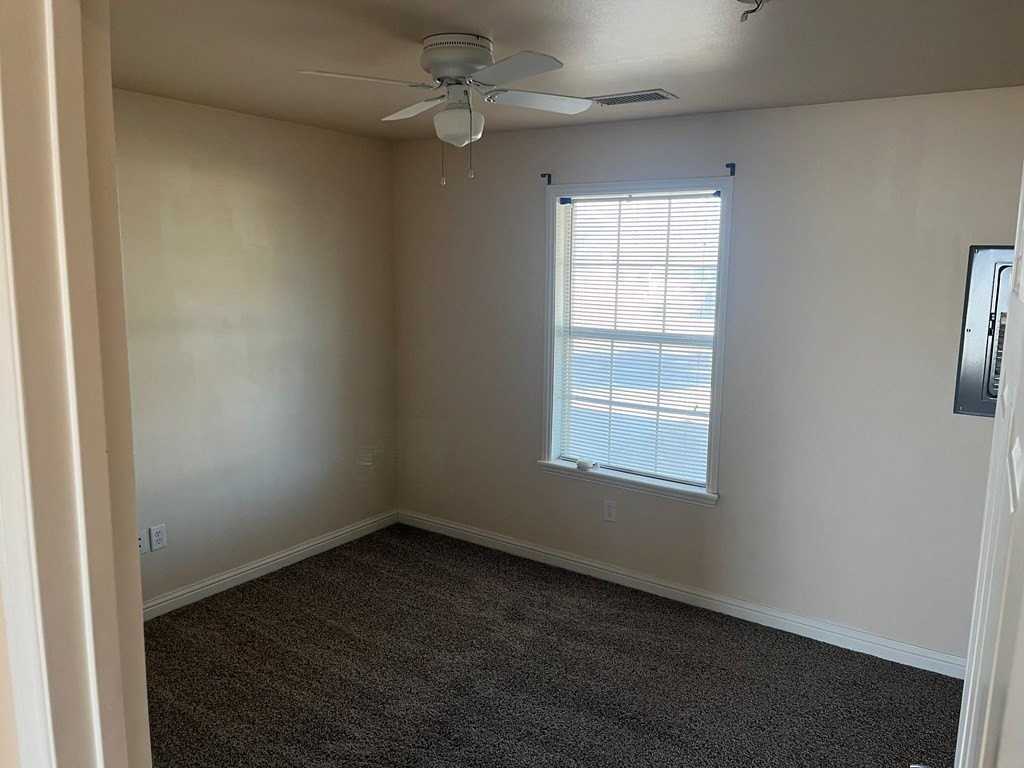 104 Blue Dr - Photo 7 of 10