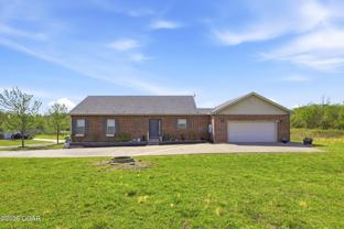 2714 S Adele Ave - Photo 1 of 1