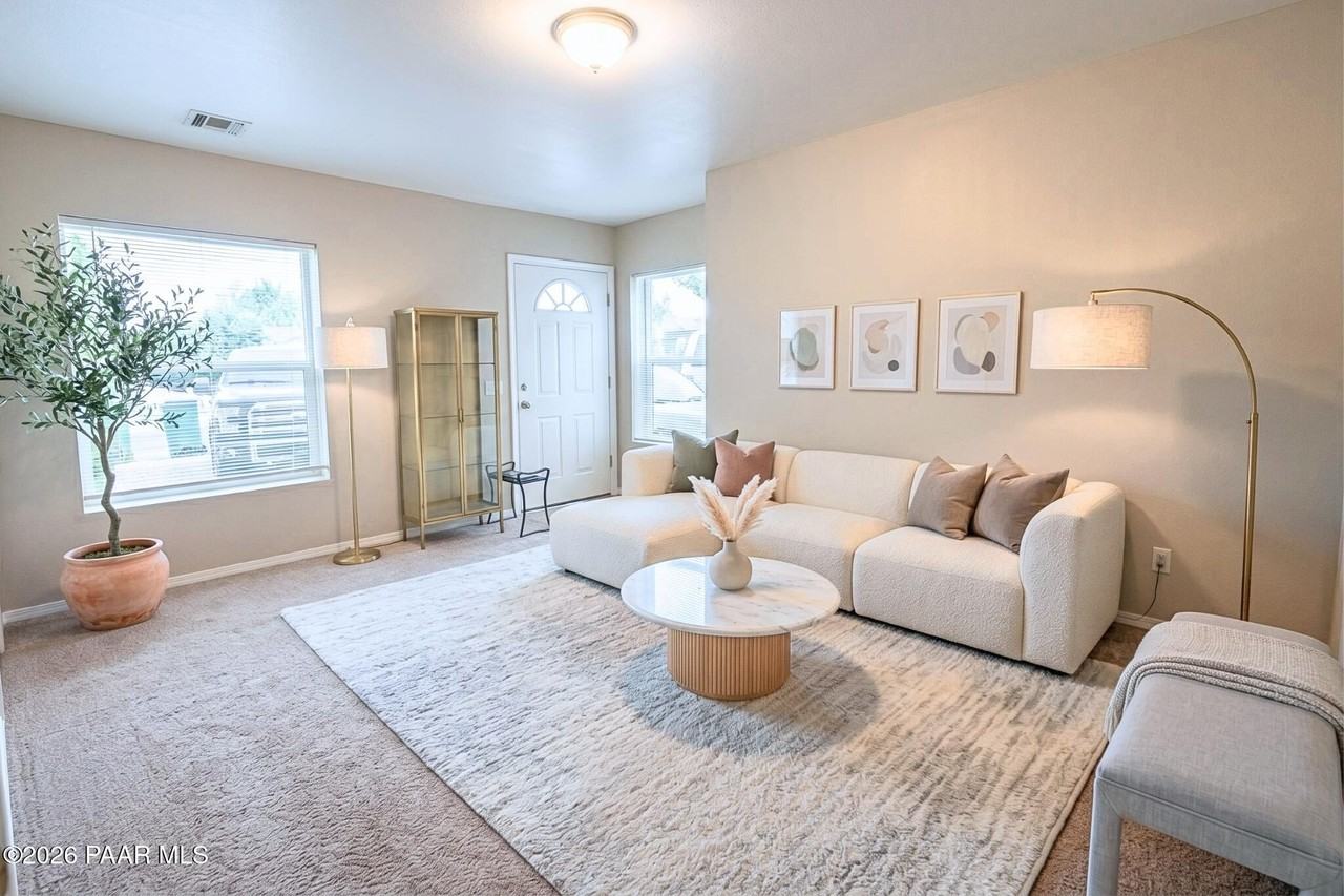 8430 E Leigh Dr #B - Photo 2 of 8