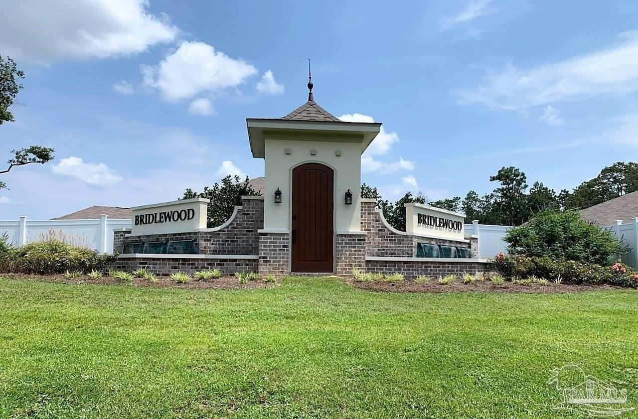 7565 Steeplechase Blvd - Photo 2 of 27