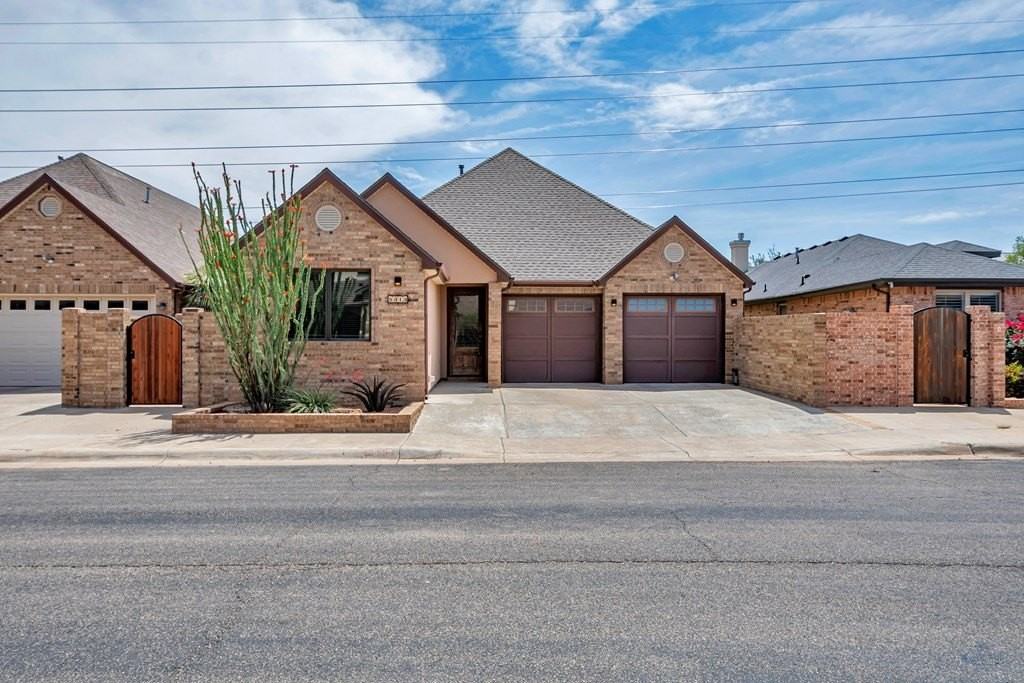 5313 Bella Pl - Photo 3 of 45