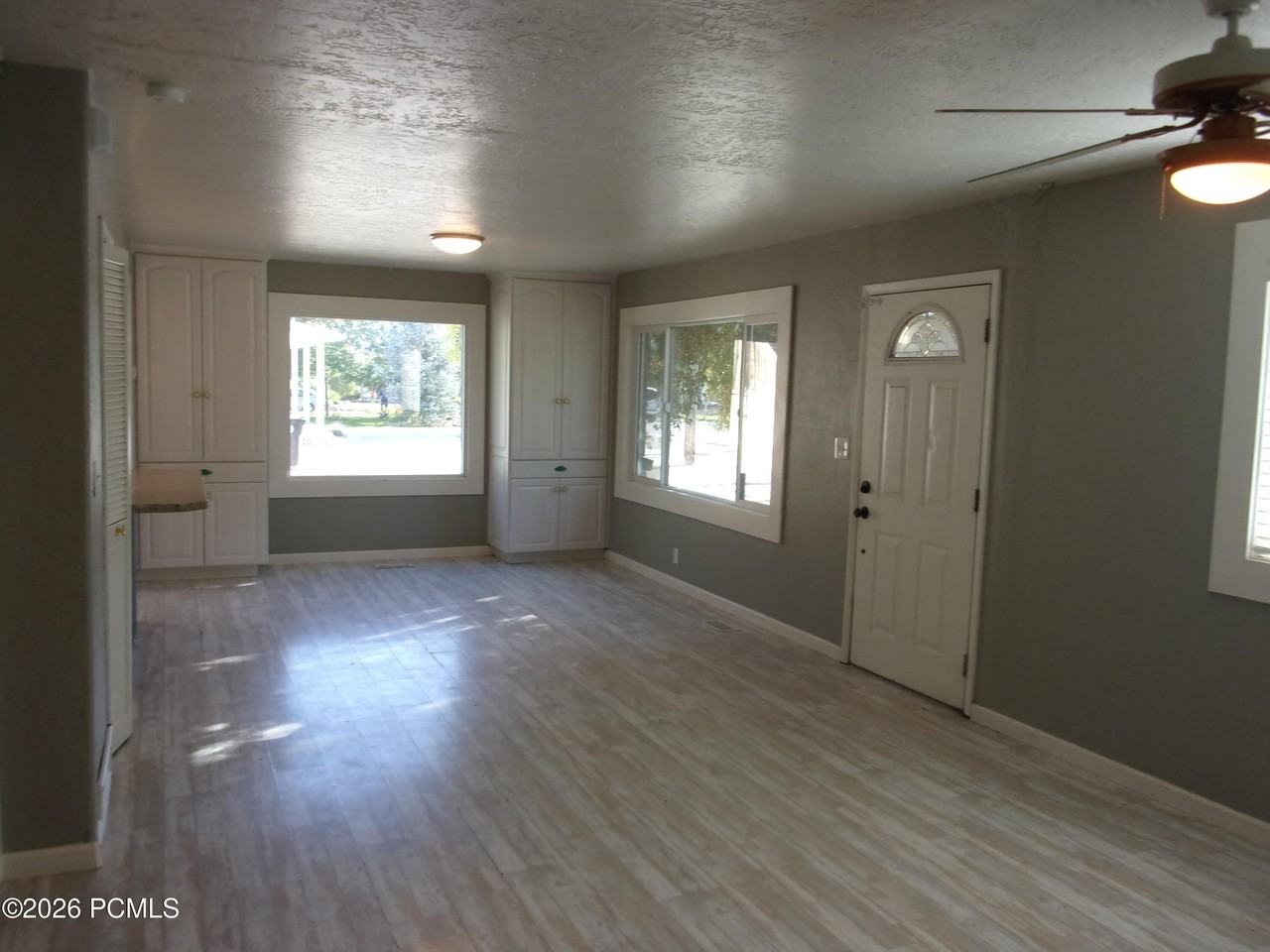 55 S Center St - Photo 2 of 25