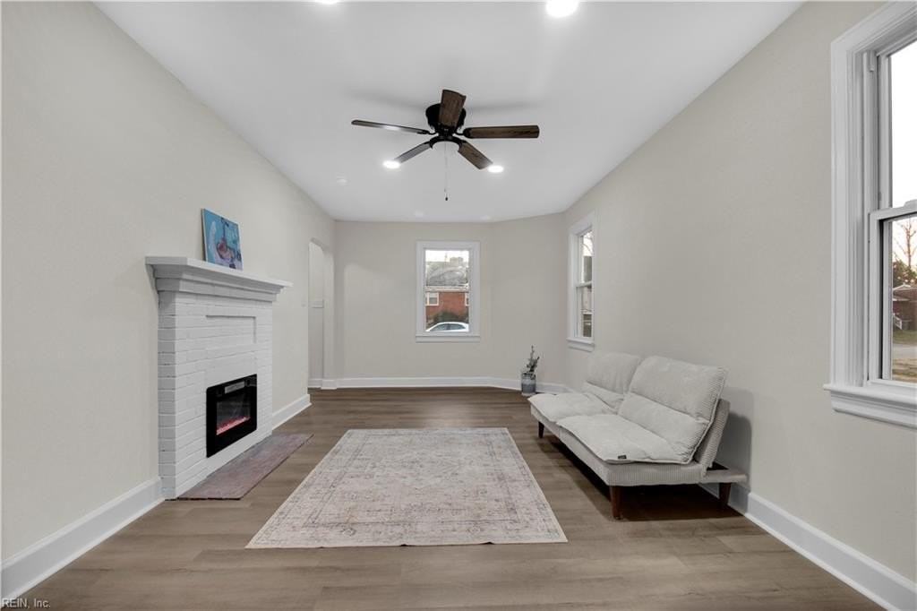 238 Pochin Pl - Photo 4 of 32