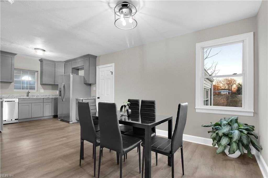 238 Pochin Pl - Photo 6 of 32