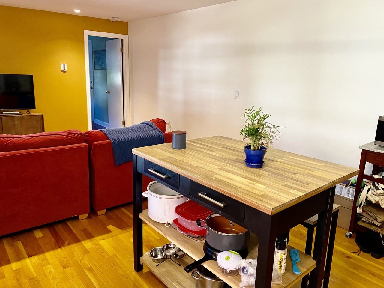 135 Central St #3 - Photo 6 of 8