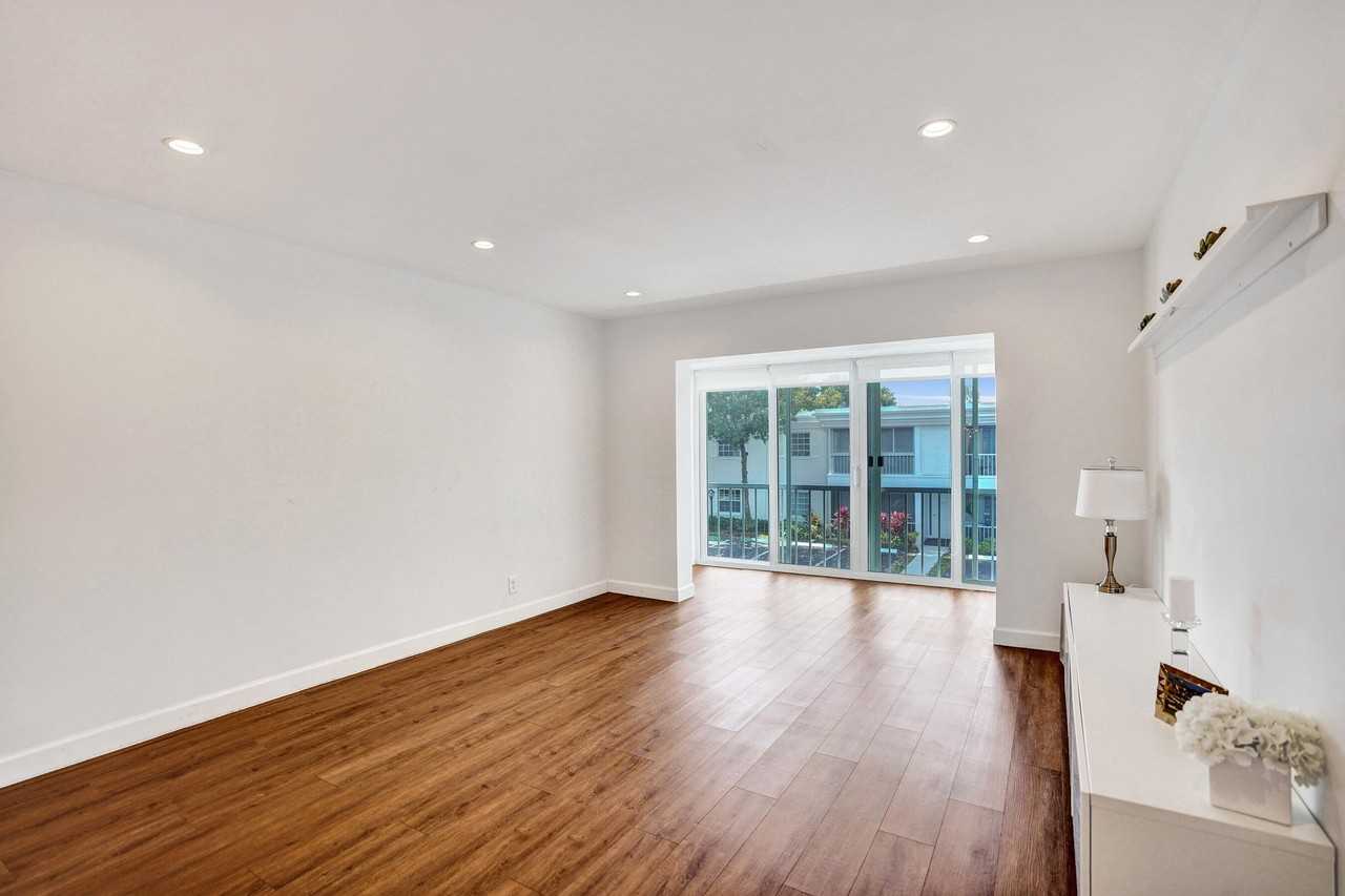 6289 Bay Club Dr - Photo 2 of 42