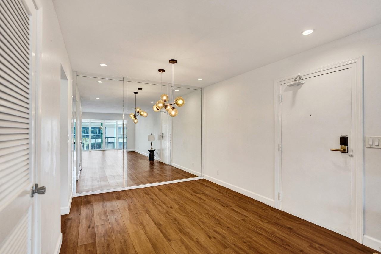 6289 Bay Club Dr - Photo 5 of 42