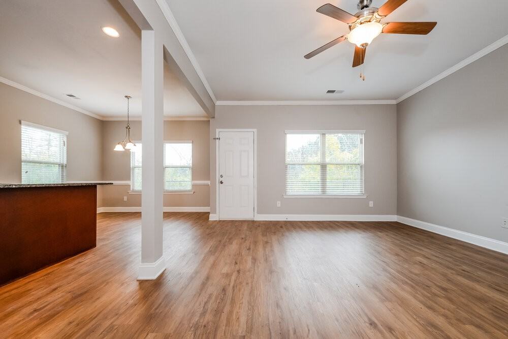 2291 Wentworth Park Dr - Photo 5 of 17